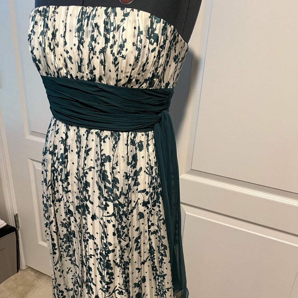 BCBGMAXAZRIA silk romantic strapless gown.